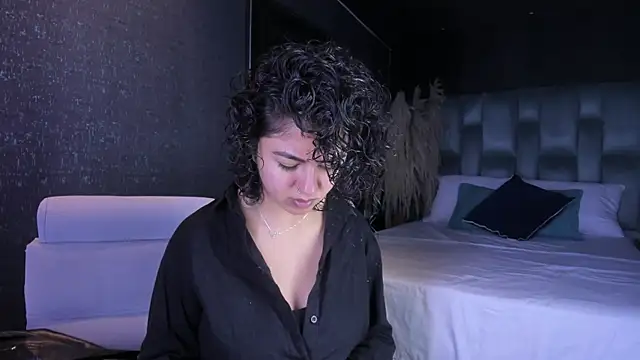 Amareto  online show from March 2025 12:41:01 PM