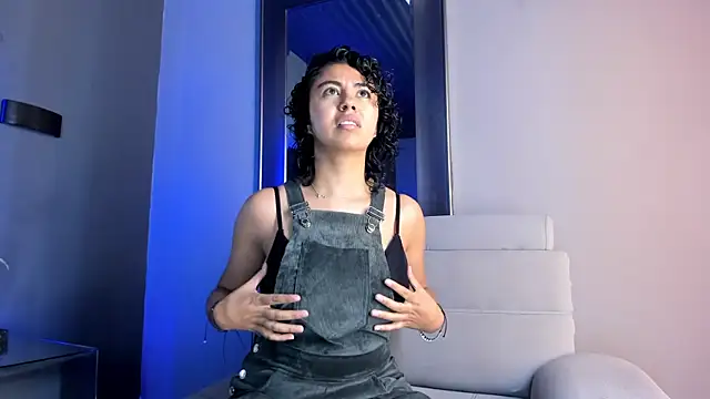 Amareto  online show from March 2025 11:27:02 AM