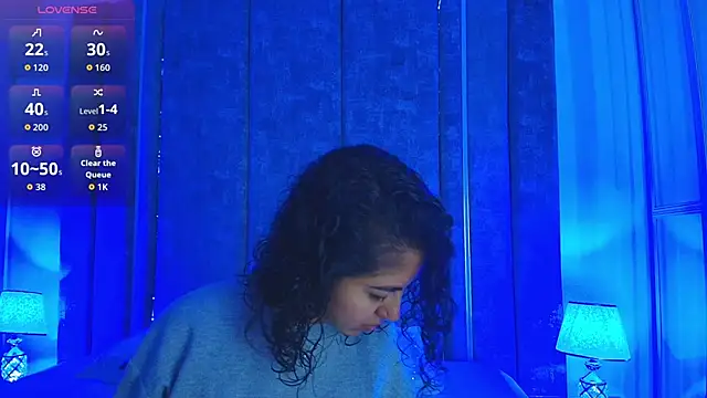 Amareto  online show from November 2025 11:35:01 AM