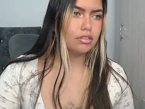 Snapshot of sweetkitty_16 chatting on April 2026 09:04:02 PM sweetkitty 16 online show from April 2026 09:04:02 PM