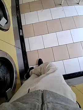 molozeb online show from November 2025 11:52:02 AM