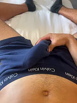 h0rnyguy001 online show from February 2026 08:29:01 AM