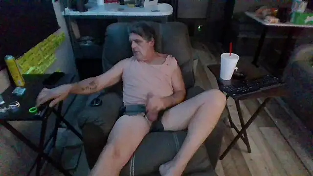 Snapshot of lateniter chatting on October 2025 02:25:02 AM lateniter online show from October 2025 02:25:02 AM