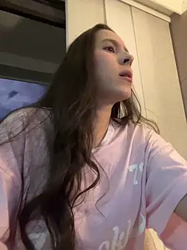 LittleDoll    online show from November 2025 11:05:01 PM