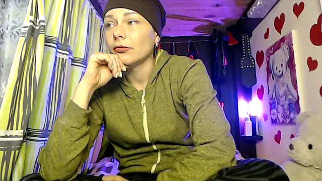 HarleyQuinn 69 online show from March 2025 07:42:02 PM