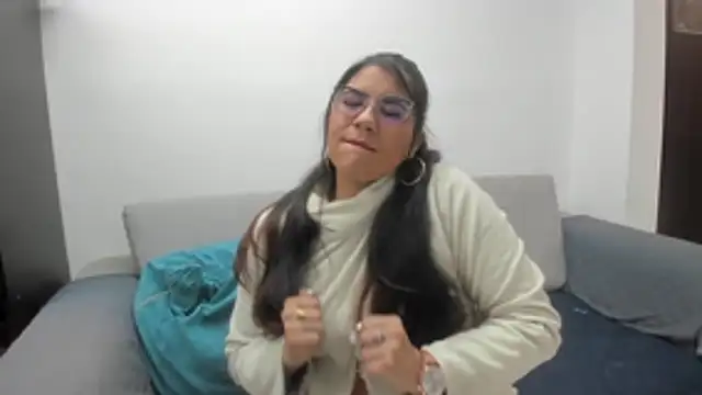 Luna Dumont online show from January 2026 11:12:01 AM