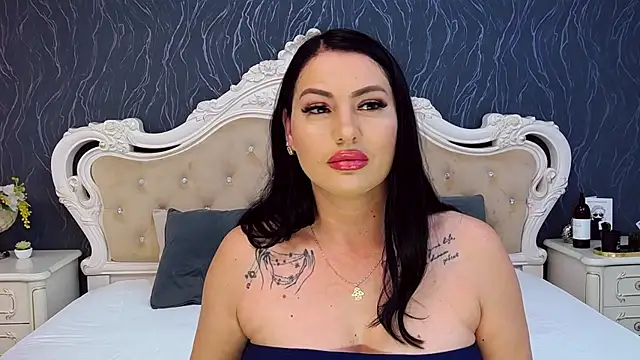 Snapshot of Lauren_Saint chatting on November 2025 03:45:02 PM Lauren Saint online show from November 2025 03:45:02 PM