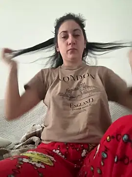 Snapshot of davenmichelle00 chatting on February 2026 08:21:01 AM davenmichelle00 online show from February 2026 08:21:01 AM