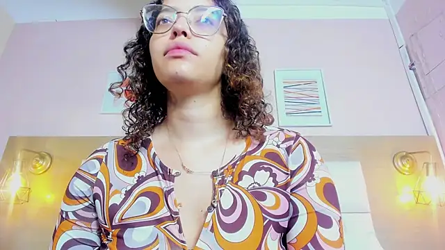 Dollar-girl online show from March 2025 12:04:01 PM