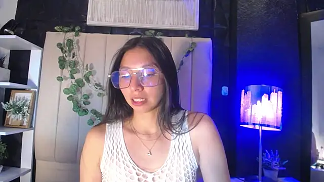 kendall saenz online show from September 2025 07:39:02 PM