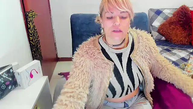 harly  queen online show from February 2025 12:25:02 PM