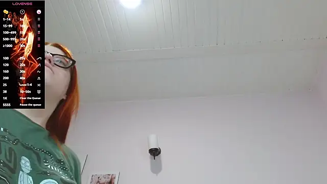 lucie nicolls online show from January 2025 08:04:02 PM