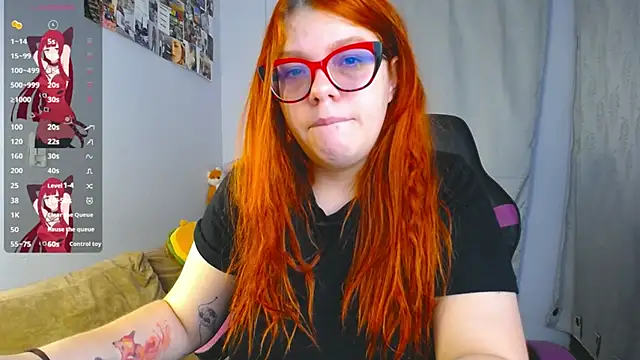 lucie nicolls online show from March 2025 09:46:02 PM