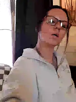 SidneyRaee online show from March 2025 05:42:02 PM