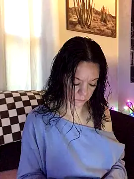 SidneyRaee online show from November 2025 05:13:01 PM