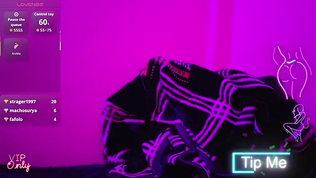 Snapshot of just_fucks chatting on February 2026 07:01:02 PM just fucks online show from February 2026 07:01:02 PM