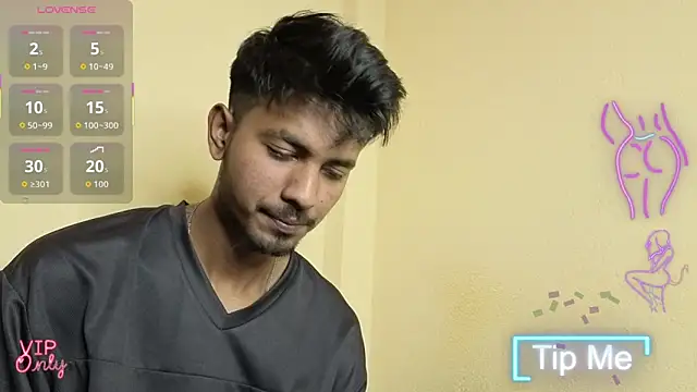 Snapshot of just_fucks chatting on February 2026 07:28:01 PM just fucks online show from February 2026 07:28:01 PM