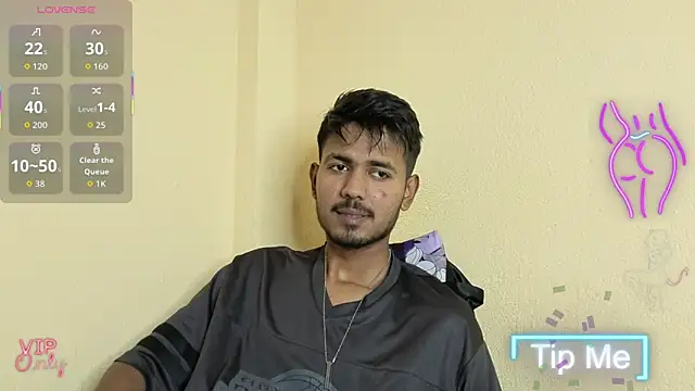 Snapshot of just_fucks chatting on February 2026 07:06:02 PM just fucks online show from February 2026 07:06:02 PM