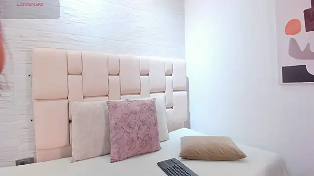 kayleeScott online show from March 2026 07:14:01 PM