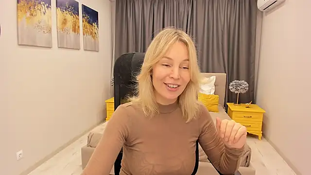 Sinty Devis online show from February 2025 11:44:02 AM