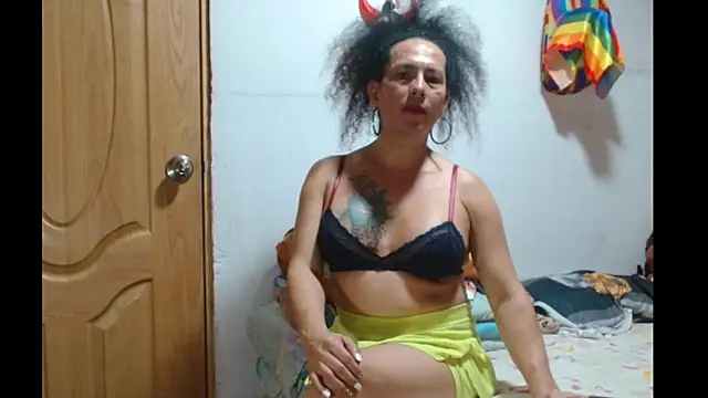 abbycrespa online show from March 2025 06:48:02 PM