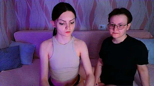  crazy baby  online show from April 2026 07:19:01 PM