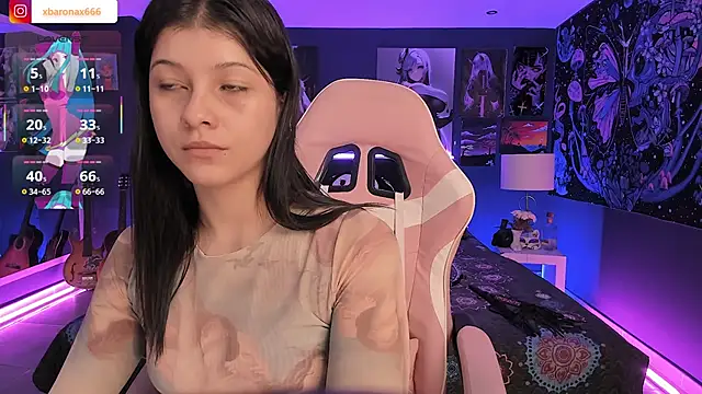 LanaKyutt online show from September 2025 06:08:02 PM