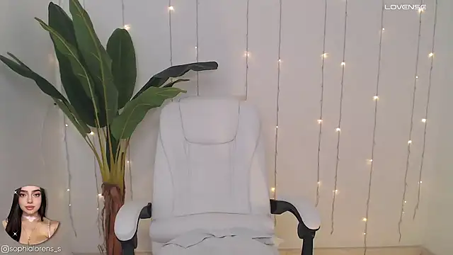 Snapshot of sophialorens_s chatting on January 2025 06:37:02 PM sophialorens s online show from January 2025 06:37:02 PM