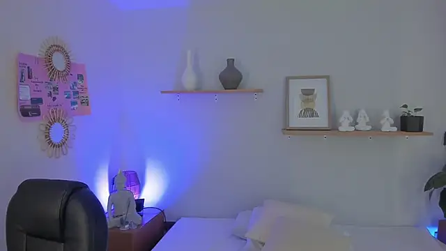 moll1e  online show from March 2025 12:16:01 PM