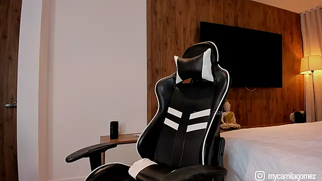 soycamig online show from November 2025 12:10:01 AM