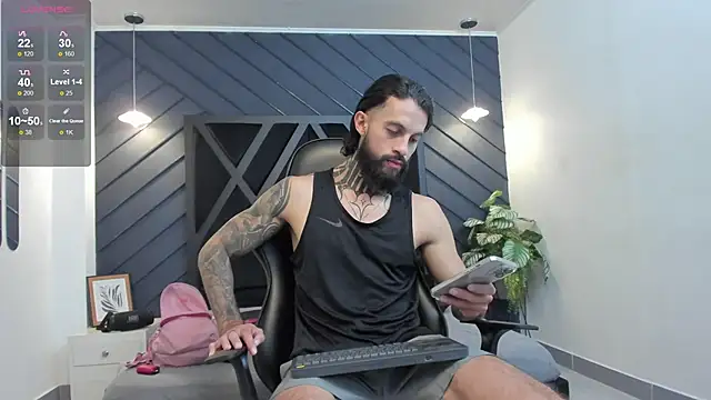 Snapshot of Apolo_Bianco_ chatting on September 2025 11:18:01 PM Apolo Bianco online show from September 2025 11:18:01 PM