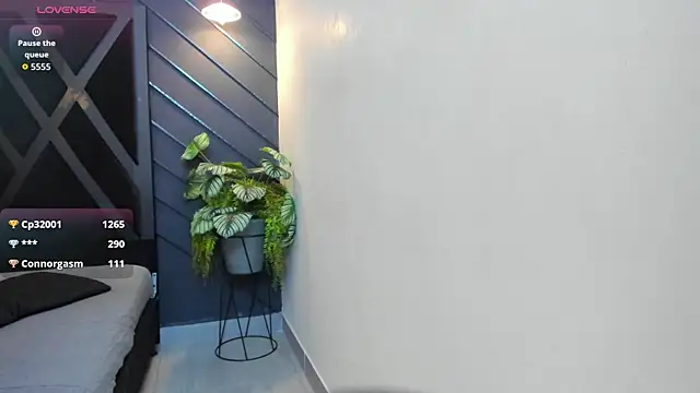 Snapshot of Apolo_Bianco_ chatting on September 2025 11:28:02 PM Apolo Bianco online show from September 2025 11:28:02 PM
