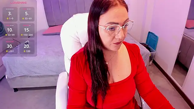 lady nylon  online show from March 2025 12:22:02 PM