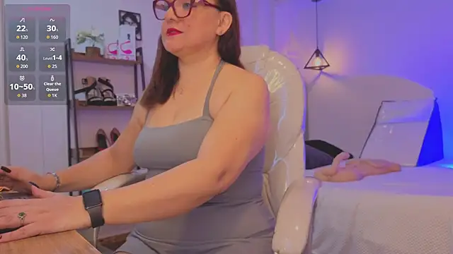 lady nylon  online show from October 2025 11:33:02 AM