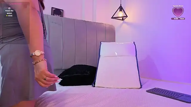 lady nylon  online show from March 2026 10:26:01 AM