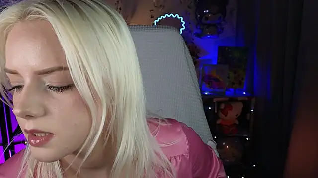 ImBonBon online show from November 2025 11:27:02 PM