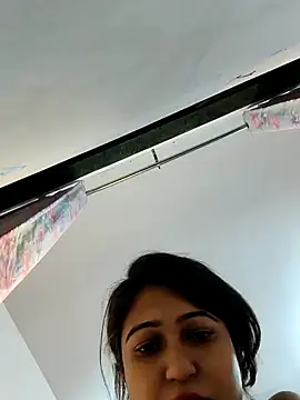 Snapshot of Angel_rani2 chatting on February 2025 05:18:01 PM Angel rani2 online show from February 2025 05:18:01 PM