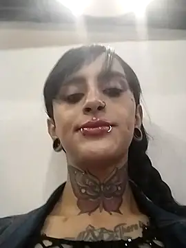 Snapshot of emma_onassis_17 chatting on March 2025 08:44:02 PM emma onassis 17 online show from March 2025 08:44:02 PM