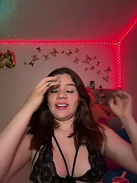 Jullieetta online show from January 2025 06:45:01 AM