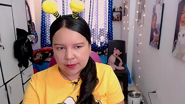 claryssa  online show from November 2025 06:10:01 PM