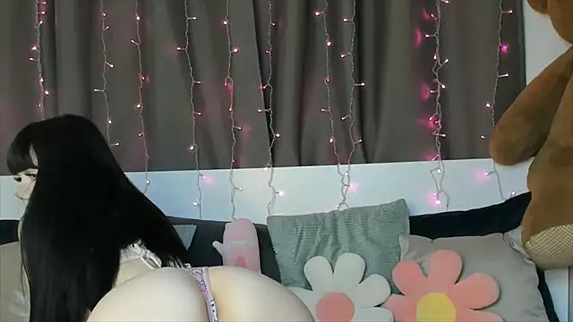 Juicy MilkX online show from February 2025 08:51:02 AM