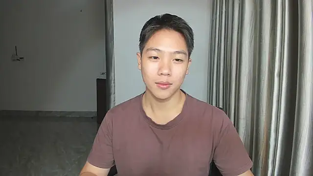 Snapshot of Oliver_Nl chatting on December 2024 04:38:02 PM Oliver Nl online show from December 2024 04:38:02 PM