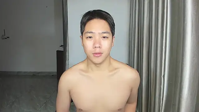 Snapshot of Oliver_Nl chatting on February 2025 04:25:01 AM Oliver Nl online show from February 2025 04:25:01 AM