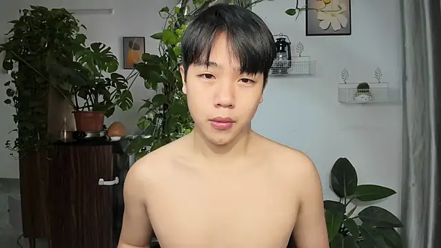 Snapshot of Oliver_Nl chatting on November 2025 04:44:01 AM Oliver Nl online show from November 2025 04:44:01 AM