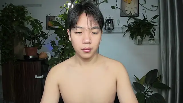 Snapshot of Oliver_Nl chatting on December 2025 04:21:01 AM Oliver Nl online show from December 2025 04:21:01 AM