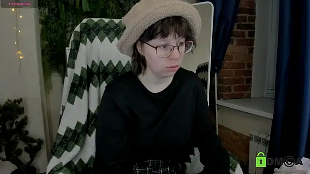Snapshot of Melissa_Wells chatting on June 2026 08:25:02 PM Melissa Wells online show from June 2026 08:25:02 PM