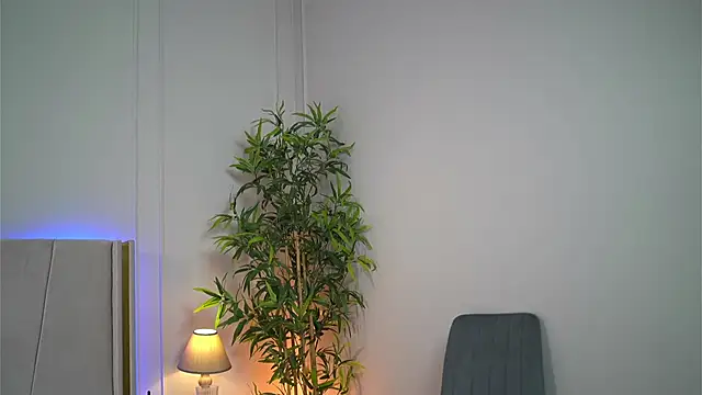 Snapshot of Miriam_fox chatting on January 2025 02:52:01 PM Miriam fox online show from January 2025 02:52:01 PM