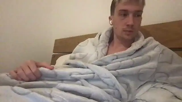 Snapshot of hungandfun05 chatting on December 2024 07:57:01 PM hungandfun05 online show from December 2024 07:57:01 PM