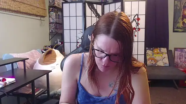 Snapshot of Sarahtineke chatting on May 2026 03:31:02 PM Sarahtineke online show from May 2026 03:31:02 PM
