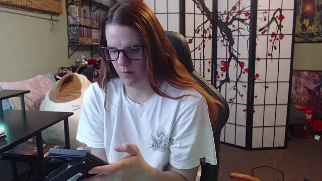 Snapshot of Sarahtineke chatting on May 2026 03:42:01 PM Sarahtineke online show from May 2026 03:42:01 PM